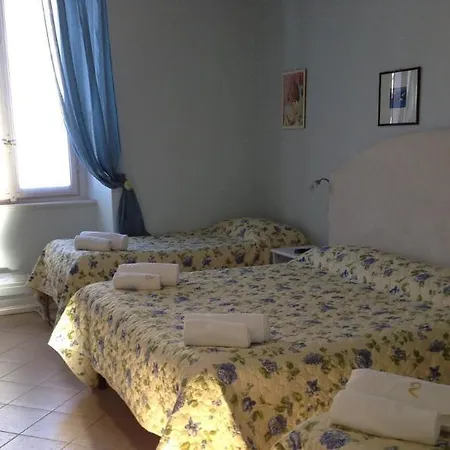 Stop & Sleep Vendégház