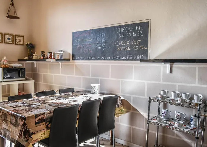 بيت ضيافة Stop & Sleep 2*