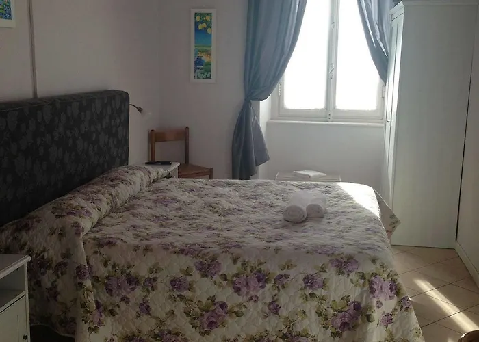 Stop & Sleep Guest house